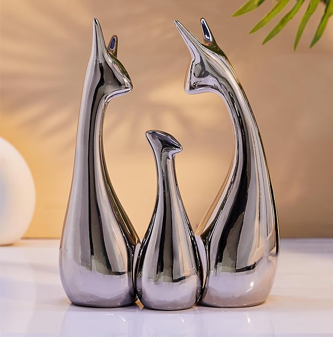 Amazon Basics Home Decor Happy Silver Deer Statue Family Piano Finish Ceramic Figures (Set of 3, Silver)