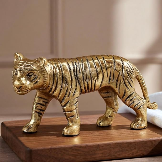 BEHOMA Aluminium Tiger Decorative Figurine Showpiece with Gift Box | Elegant Modern Tabletop Art Showpiece for Living Room, Office, Bedroom, Shelf Display | Premium Home Decor Accent