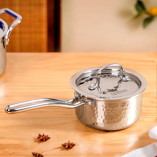 Nestasia Triply Stainless Steel Textured Saucepan with Steel Lid (1000 ml) - Induction Safe Sauce Pot with Lid for Milk, Tea or Coffee | Perfect for Boiling, Heating & Simmering