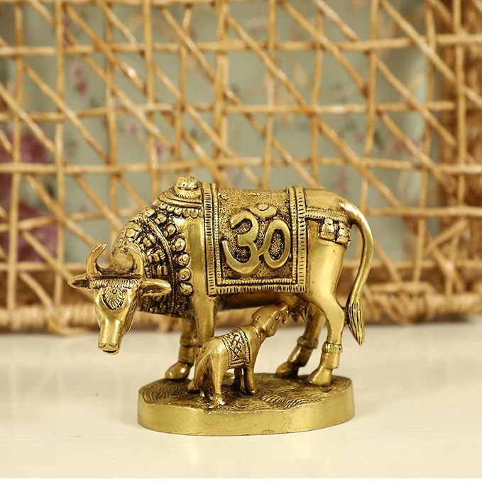 Kaamdenu Cow (6 inches and 1 Kg) Brass Hindu God Statue Bhagwan Idol for Home Decor Diwali Festival Murti Temple Puja Pooja Shop Return Gift (Pack of 1)