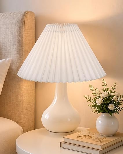 Homesake® Modern Small Ceramic Table Lamp, Classic Bedside Desk Lamp for Living Room Bedroom, Farmhouse Home Decor Nightstand Lamps with Fabric Pleated Shade (Pink)
