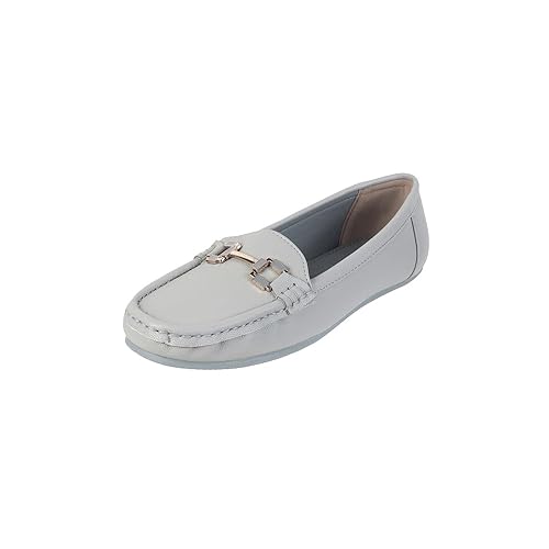 Metro Women Faux Leather Loafer Shoes