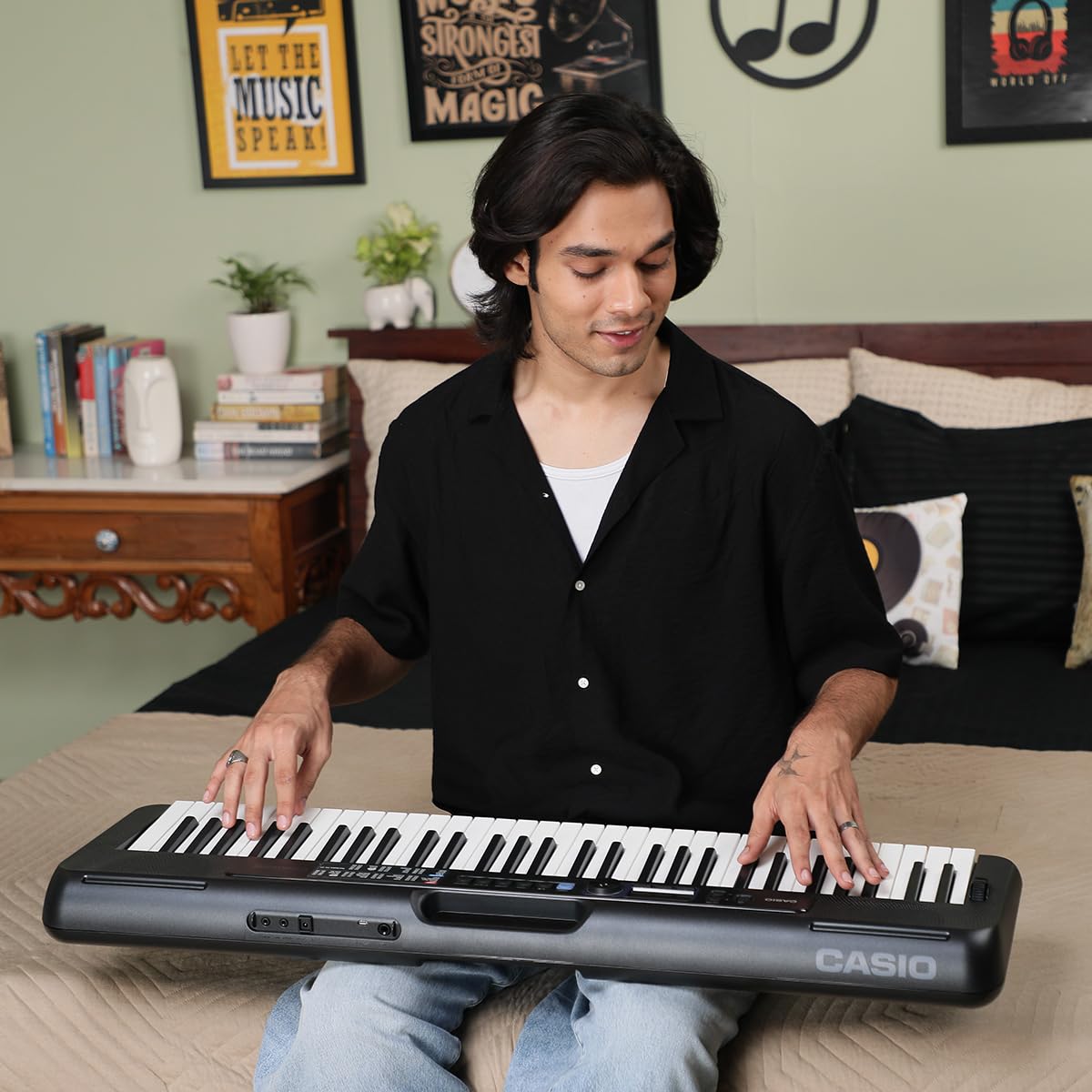 Casio CT-S300 Casiotone 61-Key Touch Sensitive Portable Keyboard (Black)