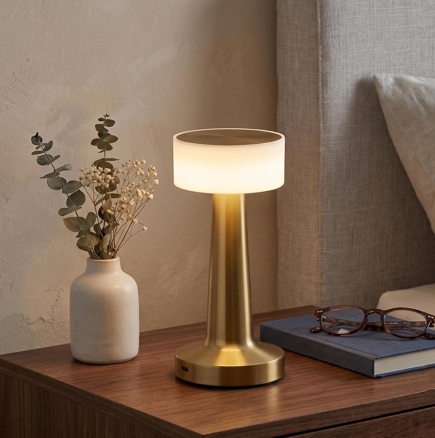 NYRWANA Table Lamp | 2000mAh Battery | Home Decor, Lamp, Lamps for Bedroom and Living Room, Stepless Dimming, 3 Colour Touch Control, USB-C Charging (Metal - Gold)