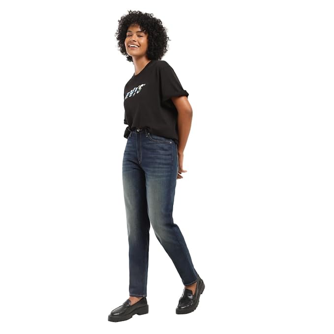 Levi's Women's High Rise 80's New Mom Relaxed Tapered Fit Jeans