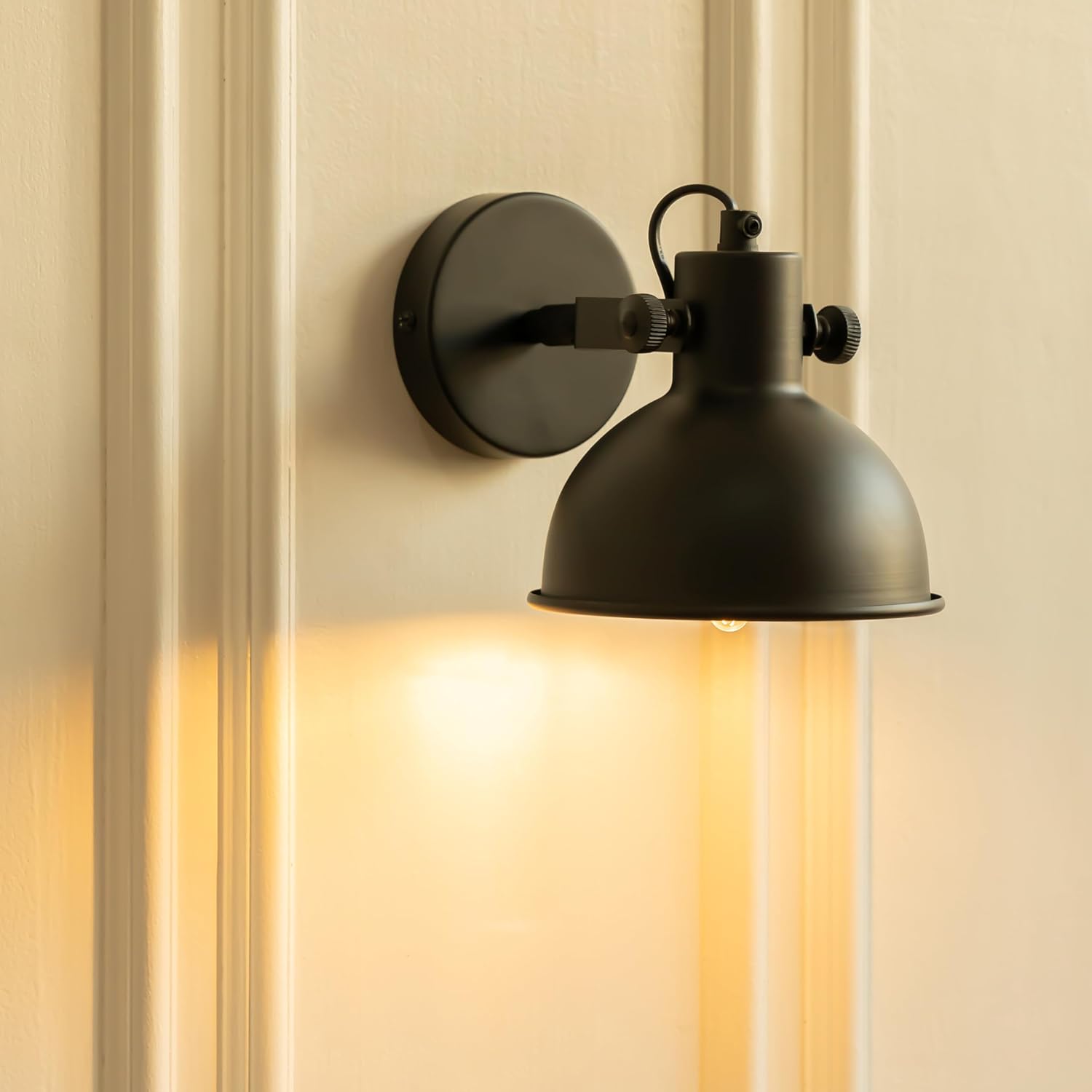 Divine Trends Metal Focus Reading Wall Light With Rotation Adjustment Black Polished For Bedside, Bedroom, Living Room, Home Decoration, Hotel Wall Lamp Pack Of 1