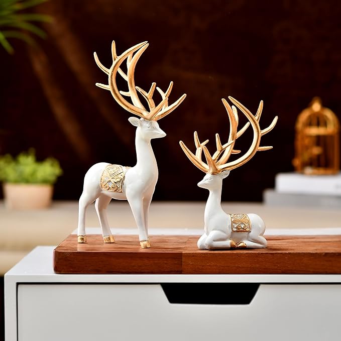 Amazon Basics Charming Polyresin Reindeer Décor | A Timeless Token of Grace & Good Luck | Elevate Your Festive & Everyday Spaces – Pack of 2, White & Golden